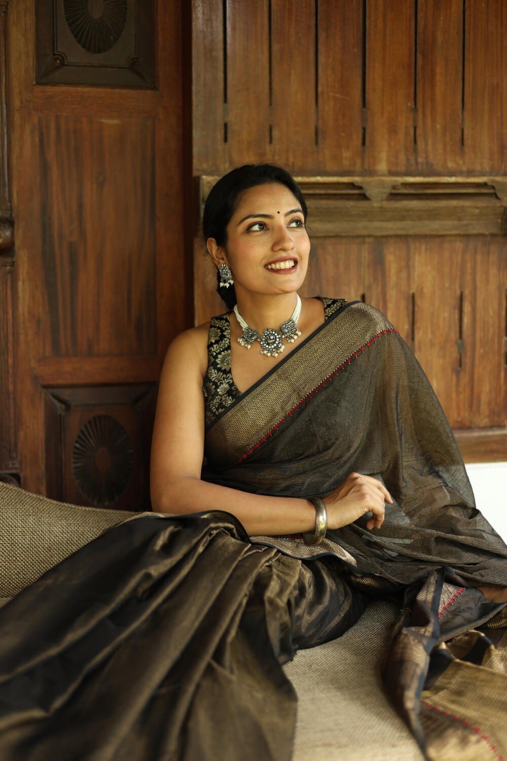 Charcoal Black & Red Pallu Appliqué Maheshwari Tissue Silk Saree