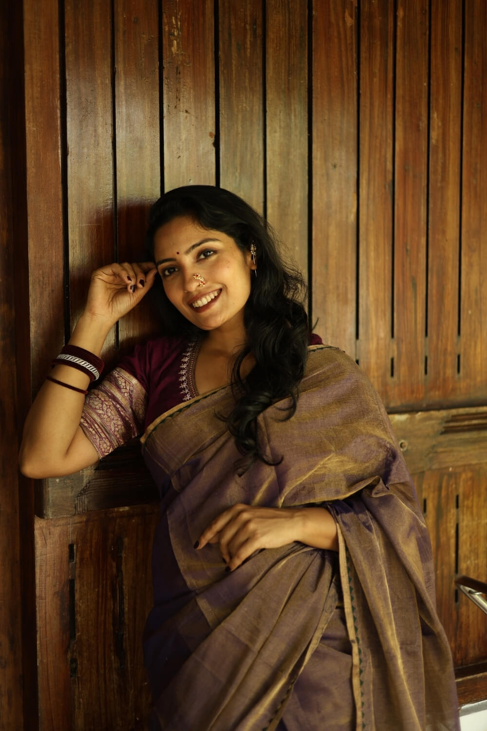 Double-Shaded Purple Pallu Embroidered Maheshwari Tissue Silk Saree