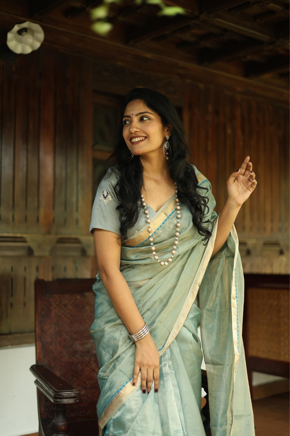Light Sea Green Red Appliqué Maheshwari Tissue Silk Saree