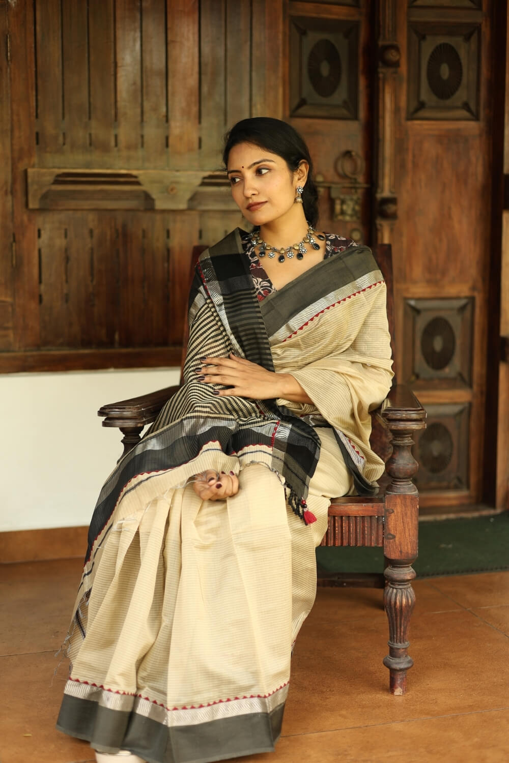 Sap Green Border Embroidered Maheshwari Silk Saree