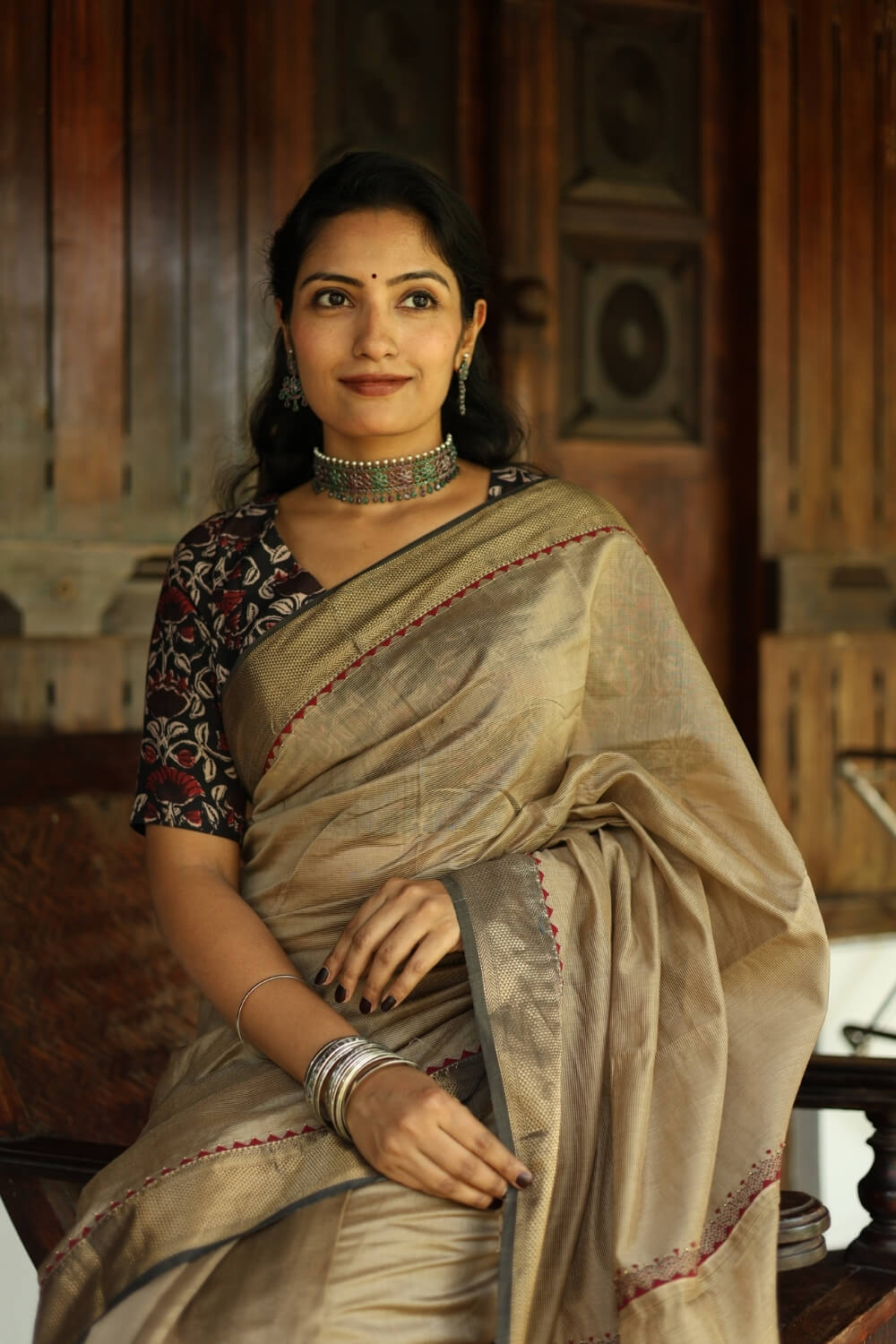 Vintage Gold Polka dot Embroidery Pallu Maheshwari Silk Saree