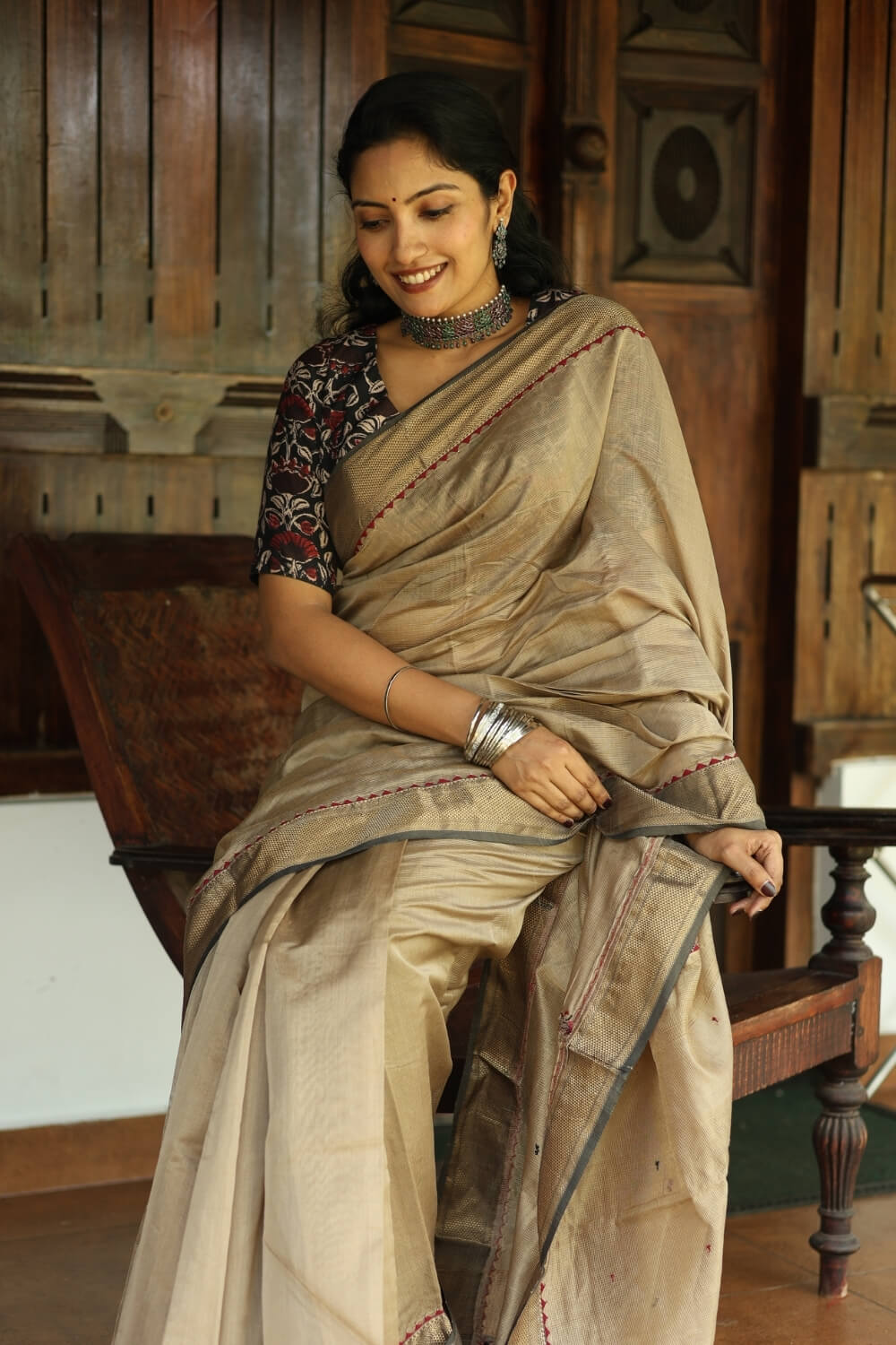 Vintage Gold Polka dot Embroidery Pallu Maheshwari Silk Saree
